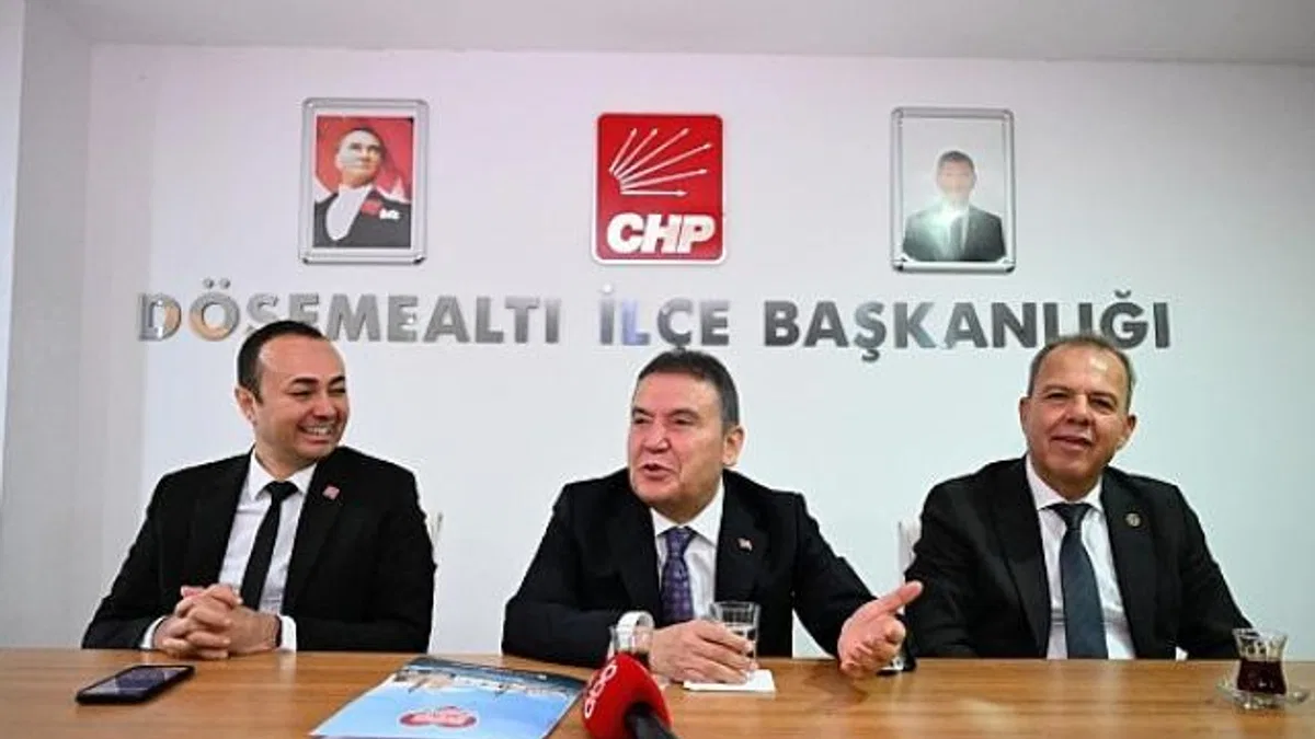 Başkan Muhittin Böcek Döşemealtı’nı ziyaret etti