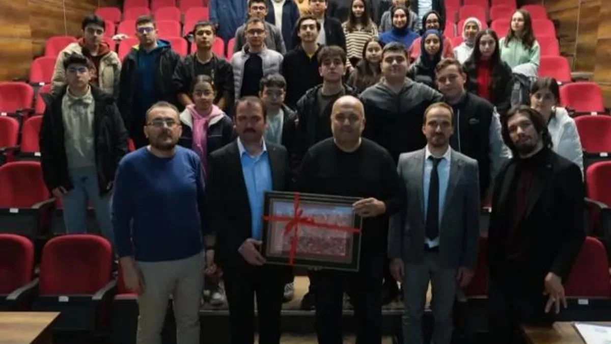 Kayseri Büyükşehir’den gençlere Matematik Kampı