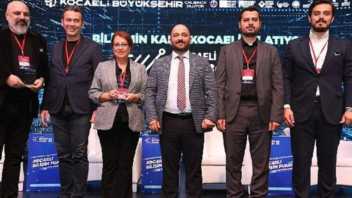 Yapay zekâ çağında tüm konular masaya yatırıldı