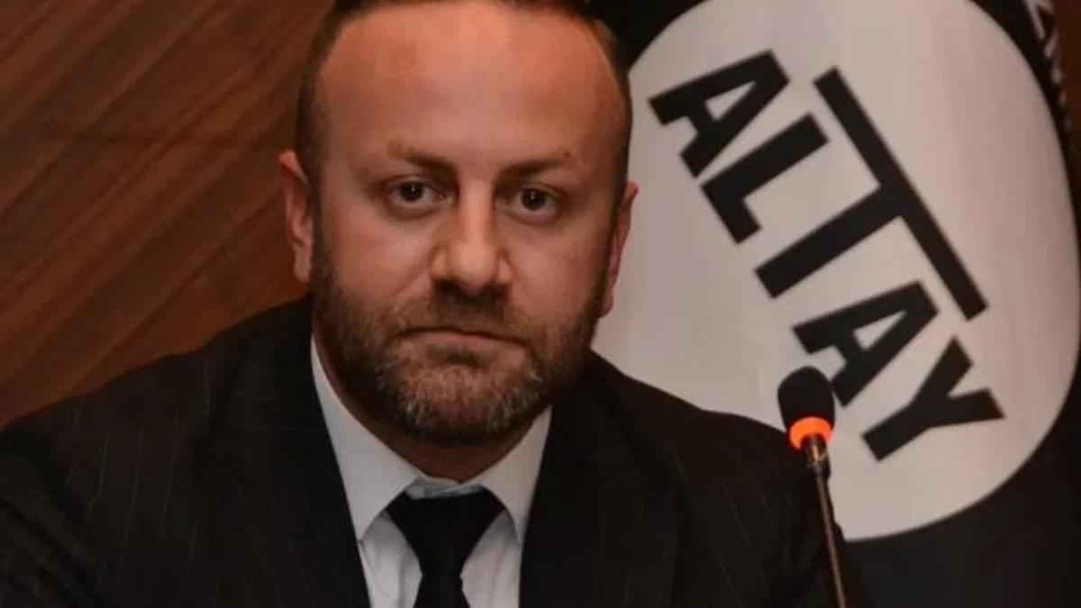 Sinan Kanlı adaylığını açıkladı