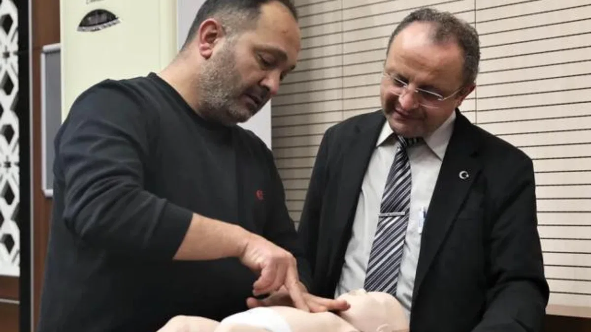 Keçiören Belediyesi personeline ‘ilk yardım’ eğitimi
