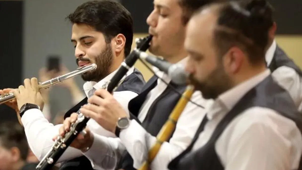 Sakarya’da sahneye çıkan isim konsere damga vurdu