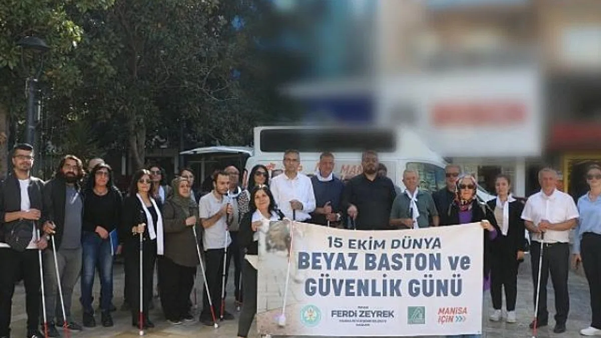 Manisa’da Beyaz Bastonla Farkındalık Yürüyüşü