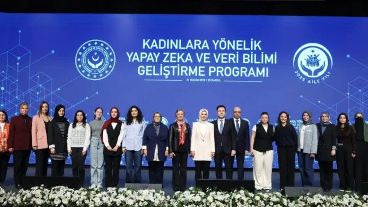 Bakan Göktaş: Kadınlar yapay zekâya dahil oldukça teknoloji daha adil olacak