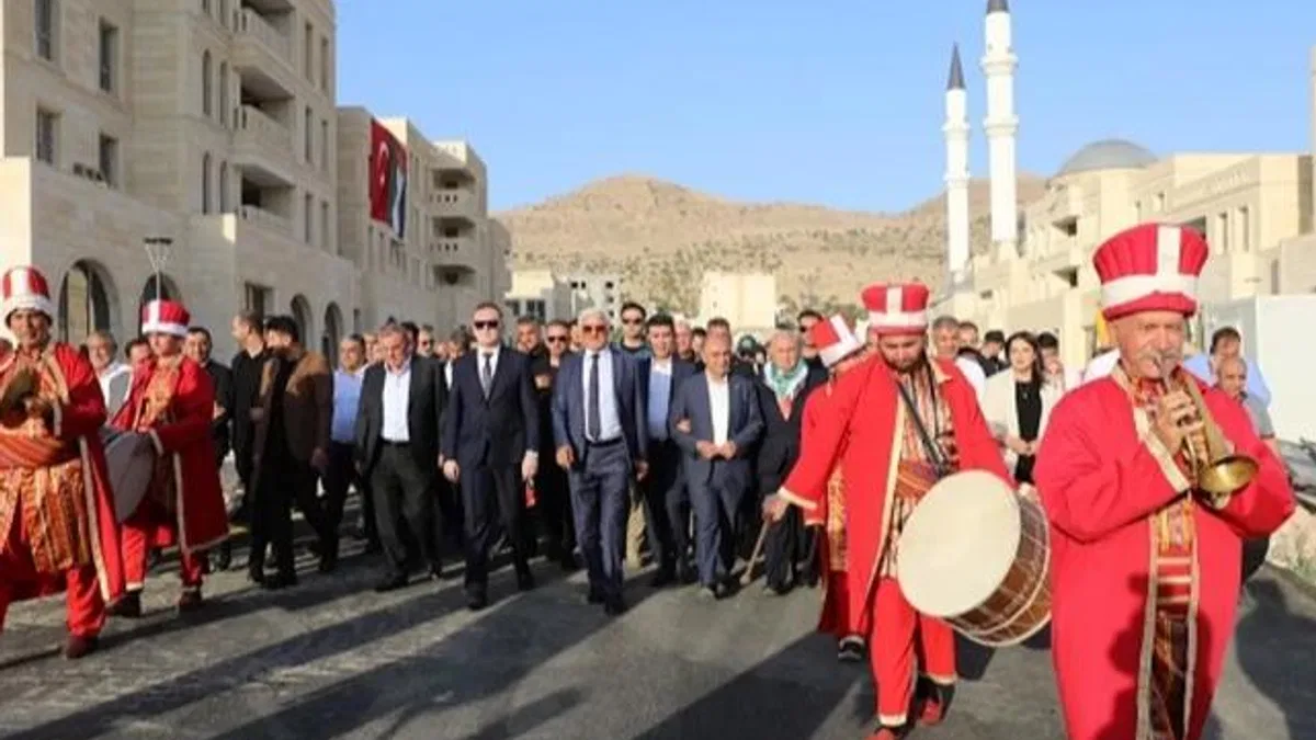 Mardin’de ‘Yeşilli Uluslararası Kültür Sanat ve Kiraz Festivali’ başladı