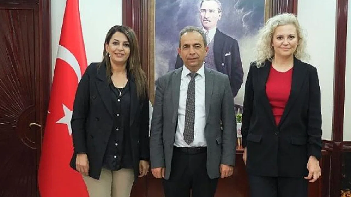 Kızılay otobüsü Kemer’e geliyor