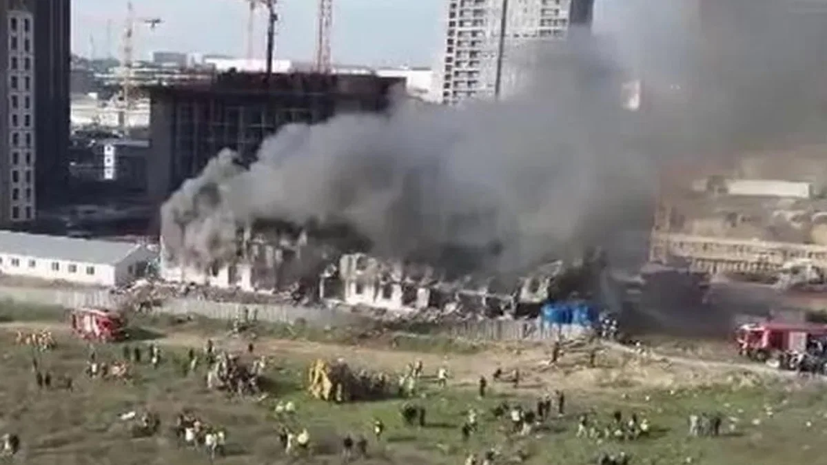 İstanbul Esenyurt’ta inşaat şantiyesinde yangın paniği