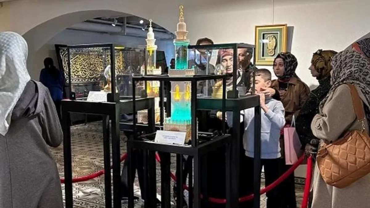 Konya’da ‘Mukaddes Emanetler’ yoğun ilgi görüyor