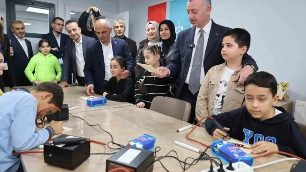 Kocaeli’de gençler için yeni Bilgievi açıldı