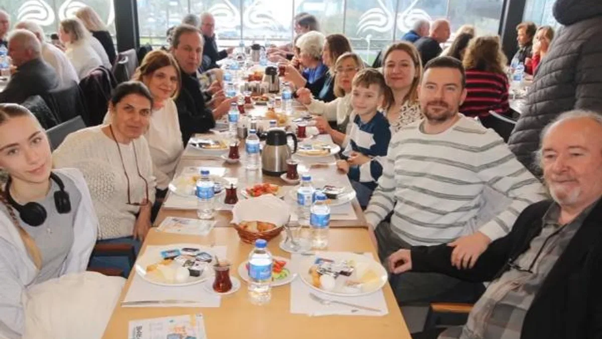EGEMAKGÖÇ’te ‘sevgi’ dolu kahvaltı
