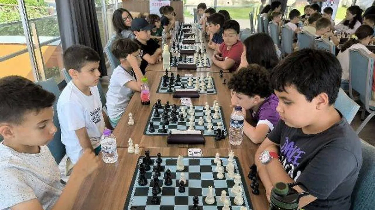 Antalya Muratpaşa’da satranç heyecanı