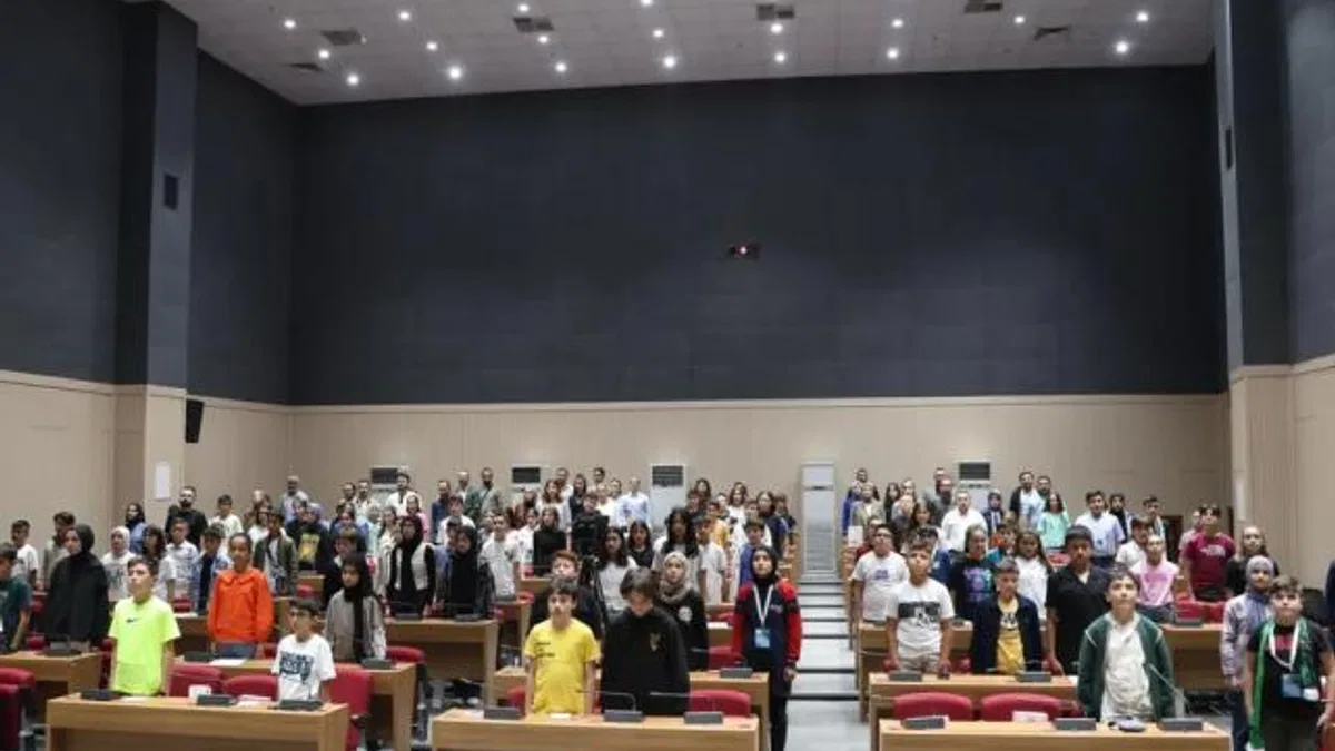 Konya Büyükşehir Belediyesi Çocuk Meclisi dönemin ilk toplantısını yaptı