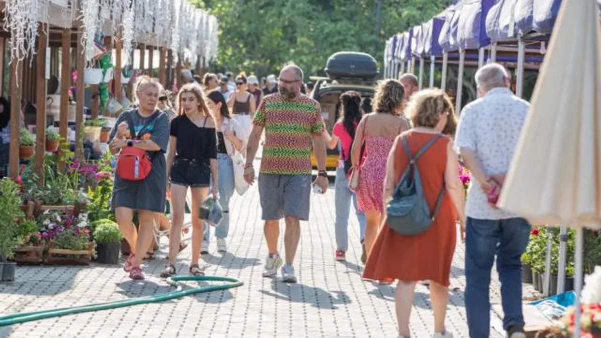 İzmir’de Kültürpark çiçek açtı