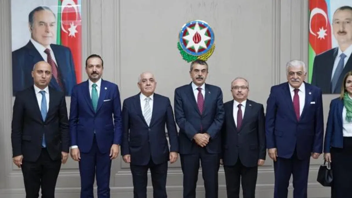 Azerbaycan Başbakanı Asadov, Bakan Tekin’i ağırladı