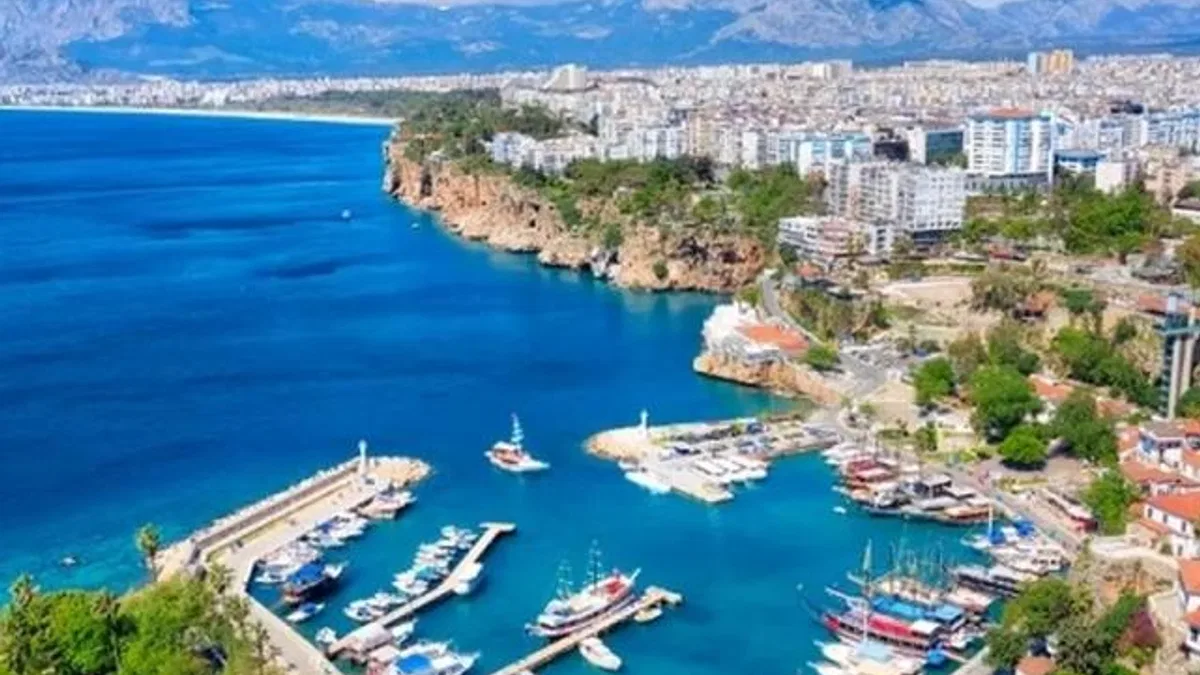 Antalya’ya D-8’den tescilli ödül