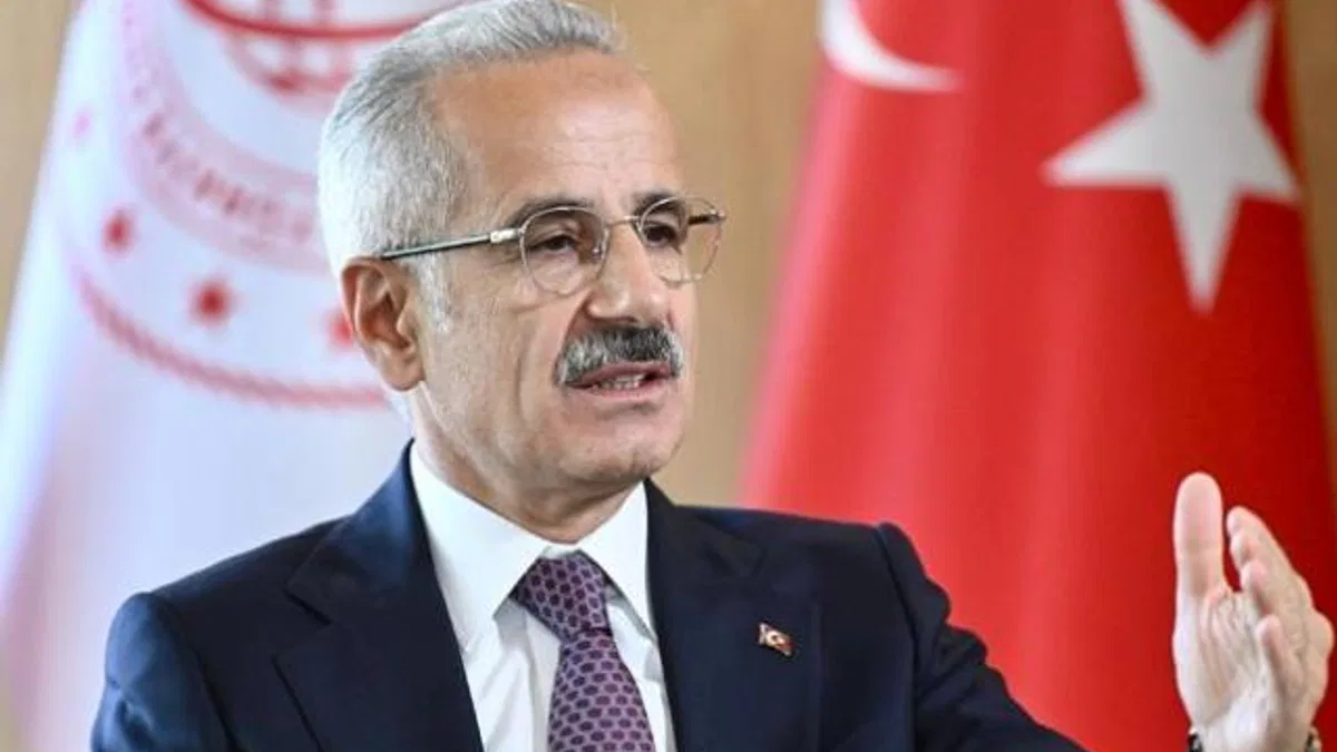 Bakan Uraloğlu’ndan açıklama: Rize-Artvin Havalimanı’nda 2 milyon 400 bine yakın yolcu seyahat etti