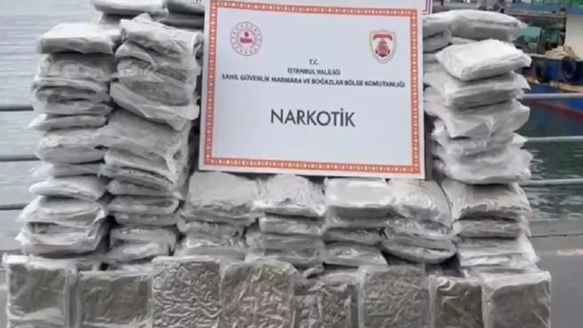 İstanbul açıklarında narko operasyon… Kilolarca skunk ele geçirildi