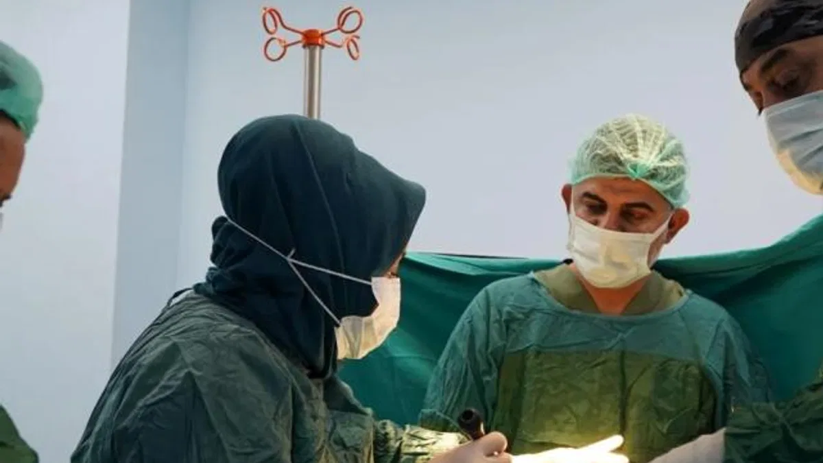Batman’da alt çene kırığına ilk açık cerrahi müdahale