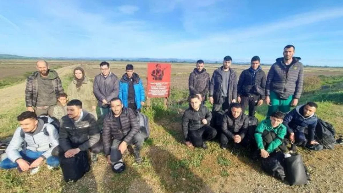 Edirne’de 23 düzensiz göçmen yakalandı