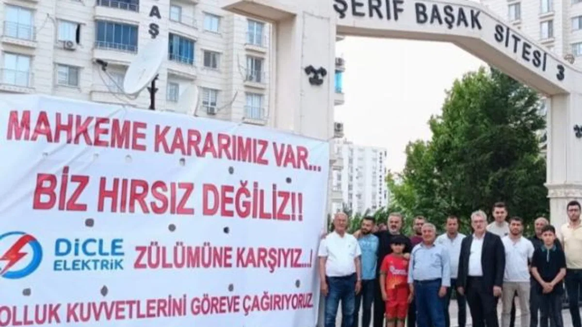 “Biz hırsız değiliz” yazılı pankart asmışlardı kaçak hat çekerken yakalandılar
