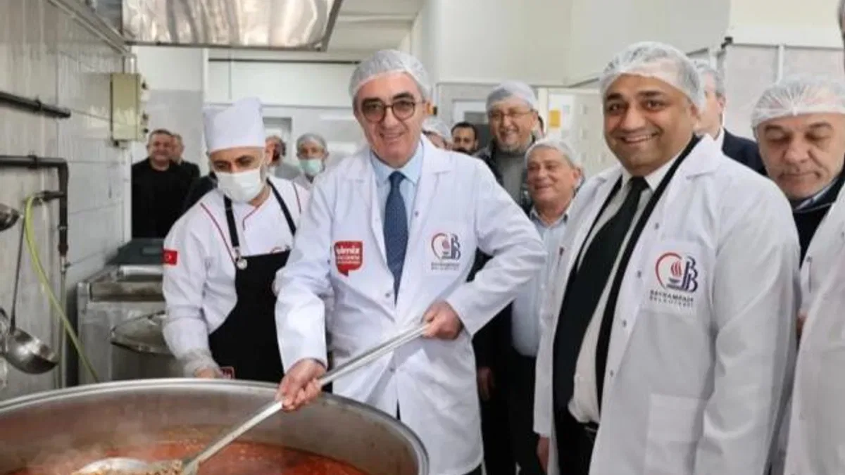 İstanbul Bayrampaşa’da Aşevi hizmeti başladı!