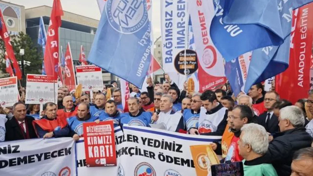 Memurlar yurt genelinde iş bıraktı!