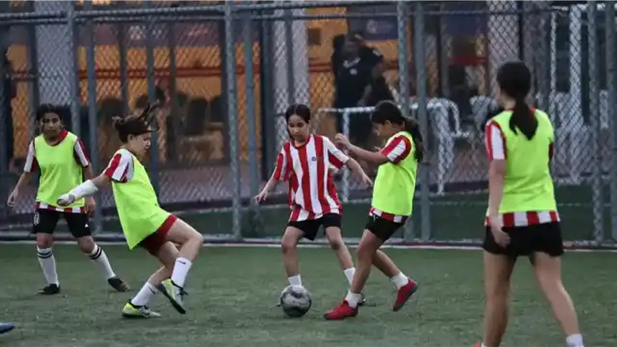 Antalya’da Futbol Akademisi yaz okulu başladı