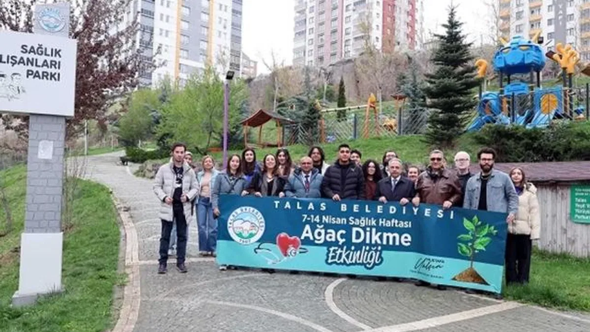 Kayseri Talas’ta ‘sağlıklı’ fidan dikimi