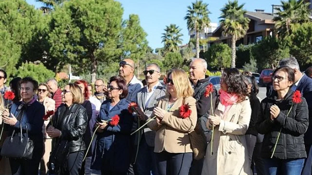 ‘Karaoğlan’ Bülent Ecevit 18. yılında Güzelbahçe’de Anıldı