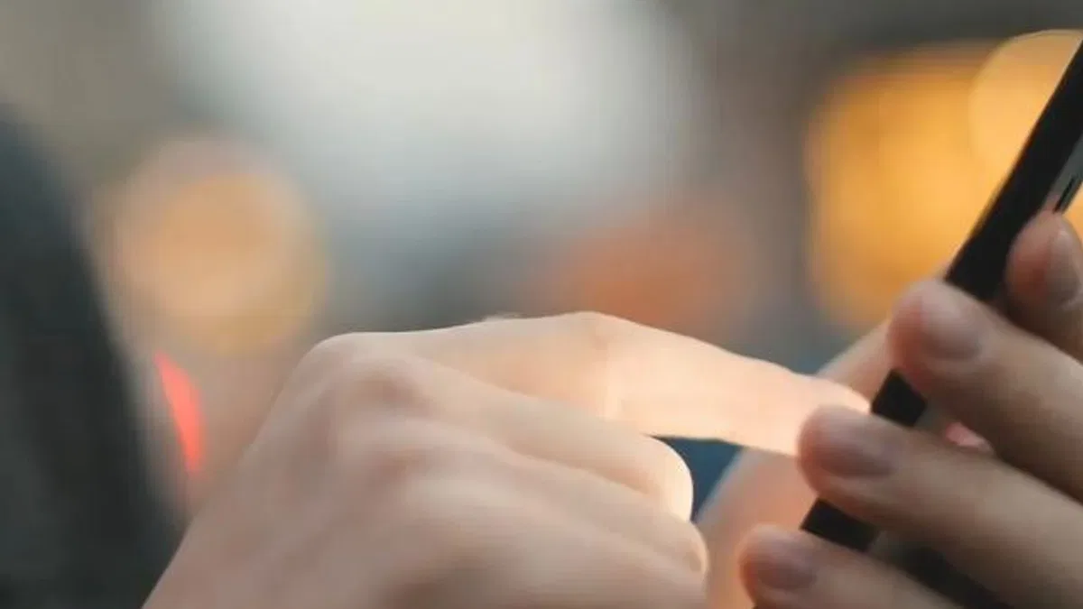Tütün ve cep telefonlarında vergi tutarları artırıldı