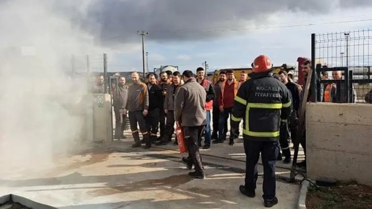 Kocaeli Büyükşehir İtfaiyesi’nde eğitimler tam gaz