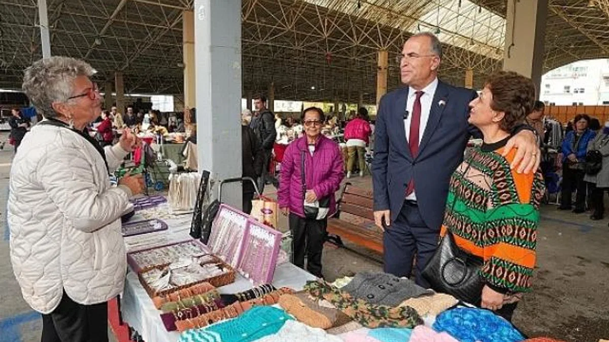 Gaziemir Belediyesi’nden kadınlara destek: El Emeği ve Satış Pazarı açıldı
