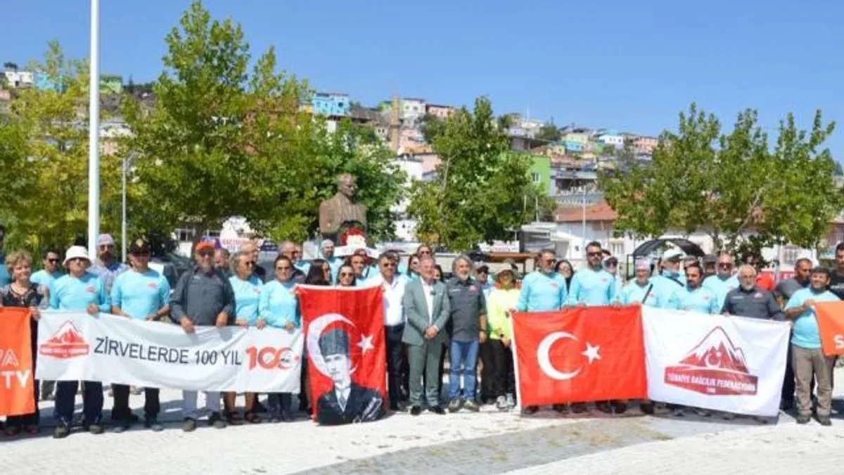 Hacılar, Türk dağcılığının ilk zirve etkinliklerine ev sahipliği yaptı