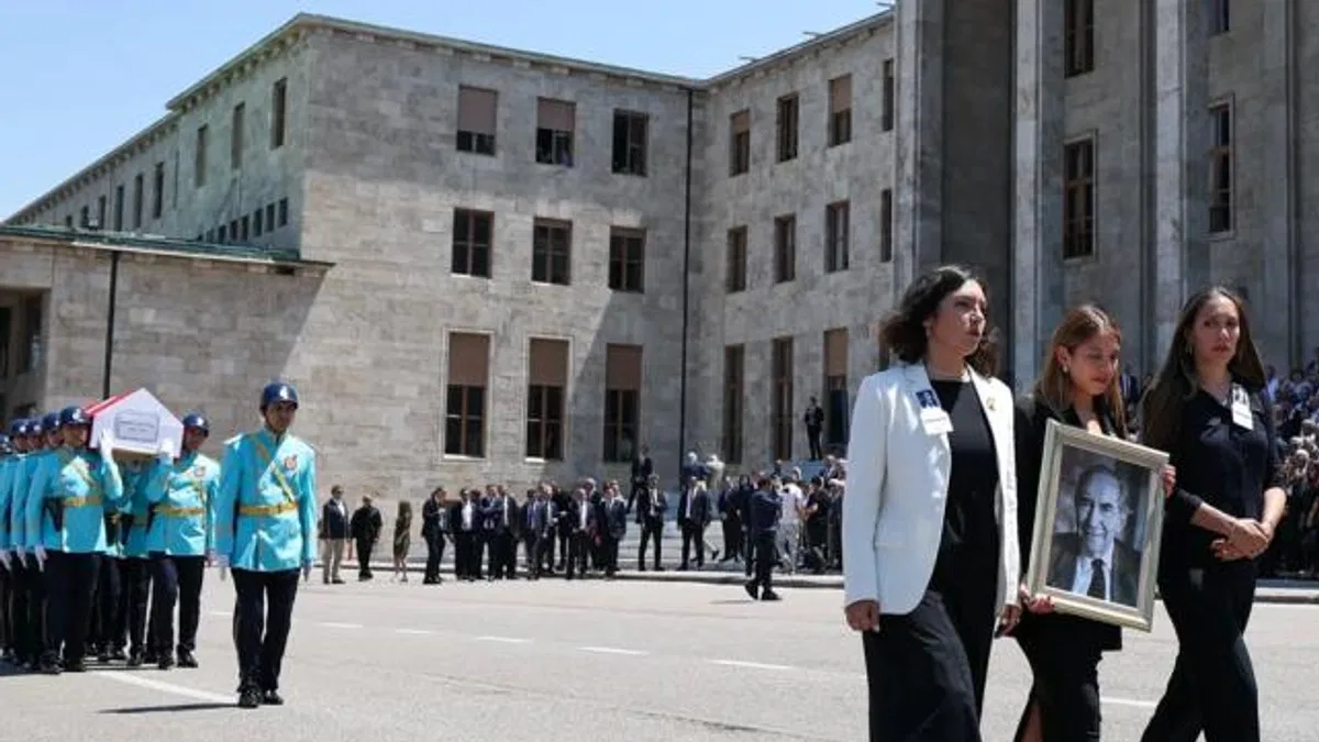 Altan Öymen için Ankara’da son görev… 22 Temmuz’da İstanbul’da defnedilecek