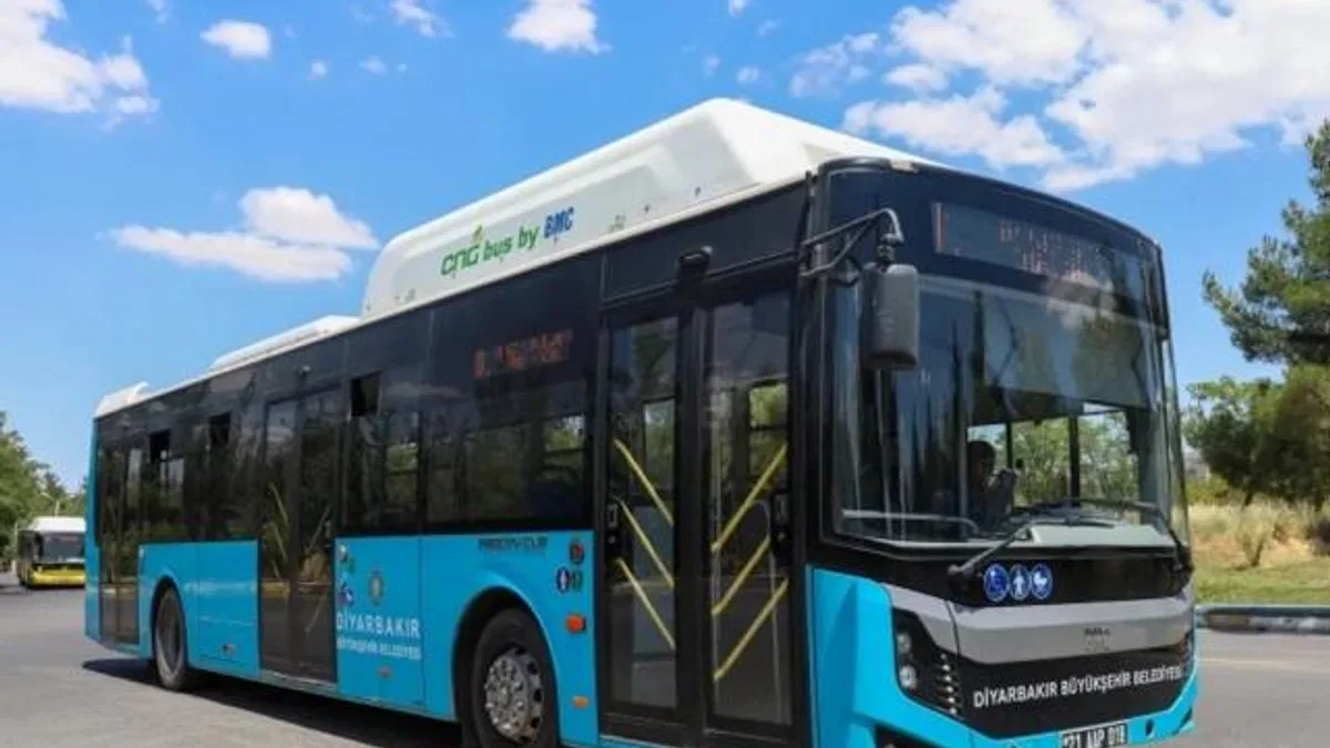 Diyarbakır Büyükşehir Belediyesi 51 yeni otobüs alıyor