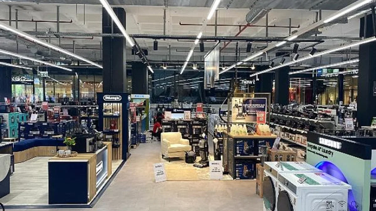 MediaMarkt tüm mağazalarını görme engelliler için daha erişilebilir hale getirdi