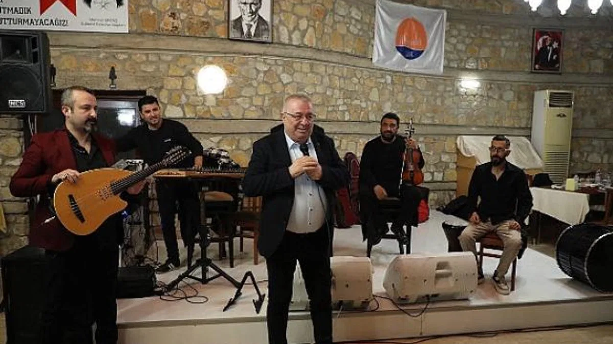 Başkan Ertaş, basın mensuplarıyla yeni yılı kutladı