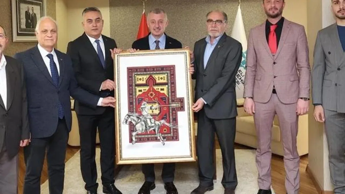 Kocaeli’de Başkan Büyükakın’a STK’lardan ziyaret akını