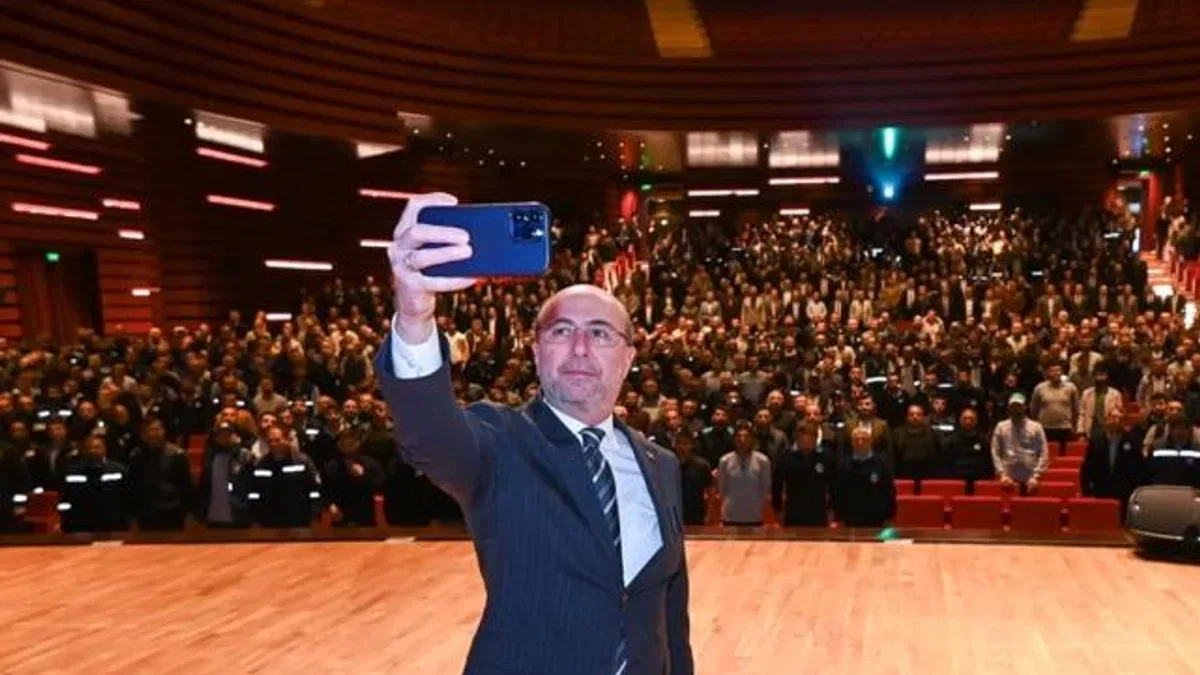 Konya Selçuklu’da Başkan Pekyatırmacı personel ile bayramlaştı
