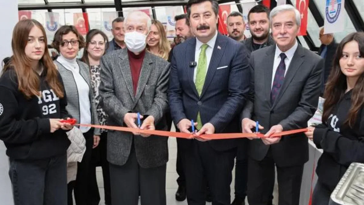 Bursa’da Yenişehir Belediyesi 6’ncı Kitap Fuarı kapılarını açtı