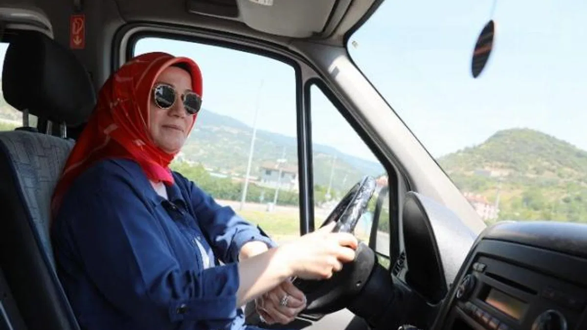 Geyve’de ilk kadın şoför görevde
