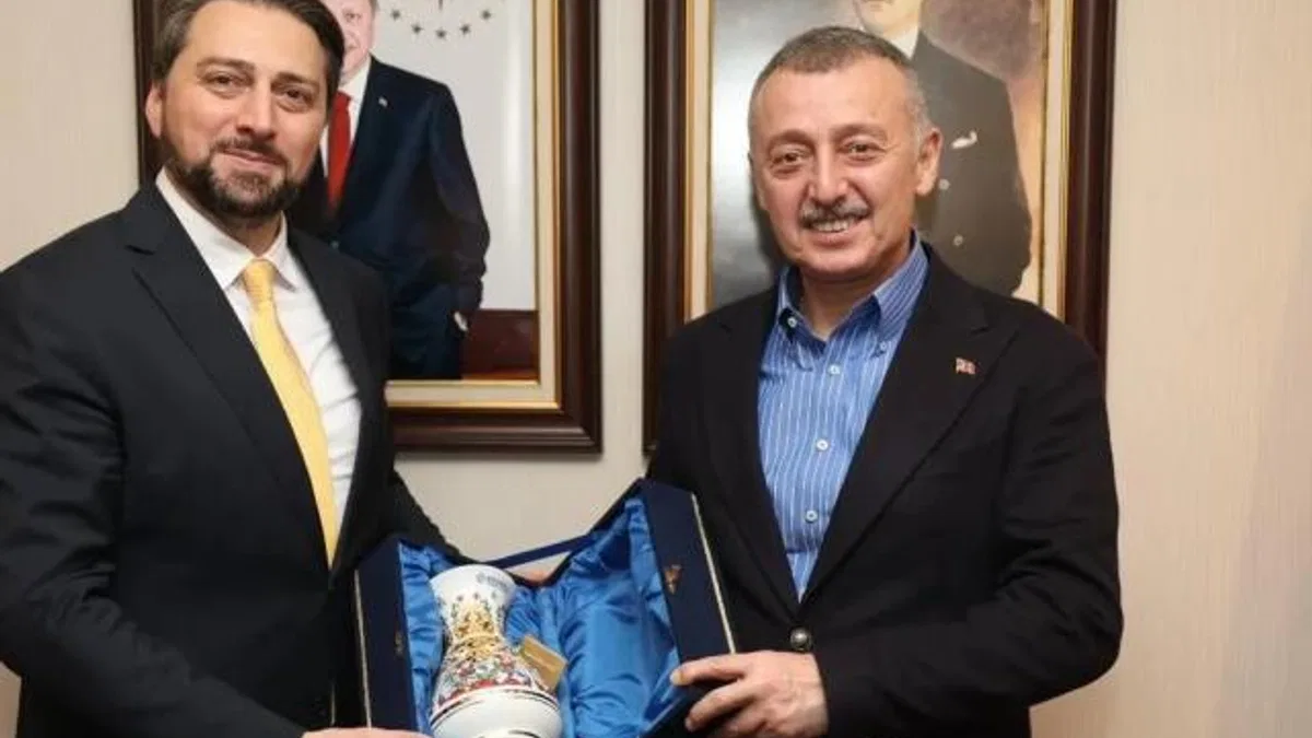 Başkan Büyükakın’dan Halep’te ziyaret trafiği