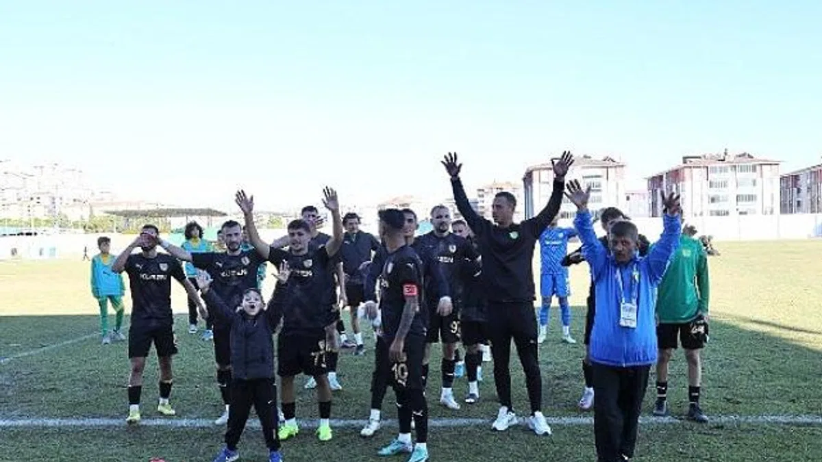 Edremitspor farklı kazandı