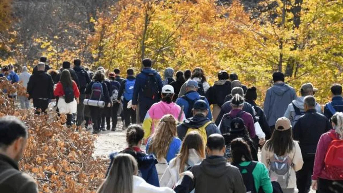 Balıkesir’de Öğretmenler Günü doğa yürüyüşüyle kutlandı