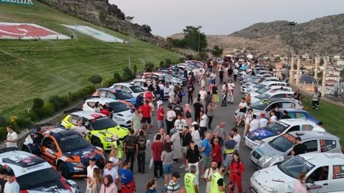 Türkiye Ralli Şampiyonası Kapadokya Yarışı’na seremonik start
