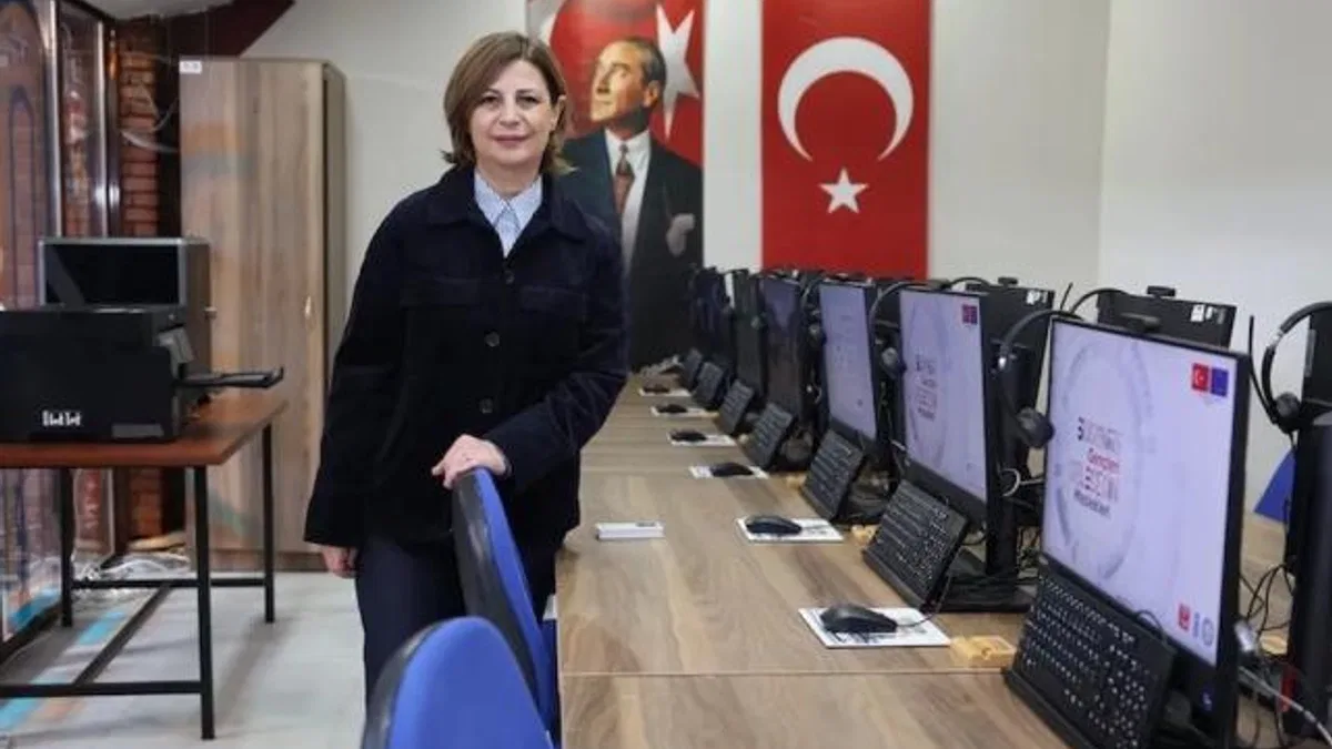 Eskişehir’de “Dijital Gençlik Merkezi” atölyesi