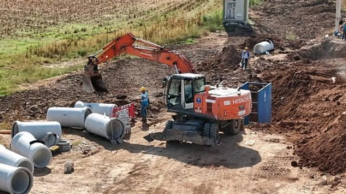 ASKİ tarafından Aydın Şehir Hastanesi için başlatılan çalışma devam ediyor.