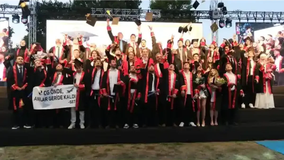 GTÜ’de mezuniyet coşkusu… Bin 480 öğrenci diplomalarını aldı