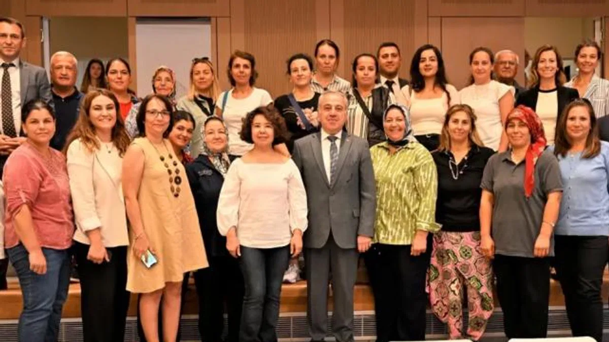 İzmir’de ‘cinsiyet eşitliği odağında’ hibe