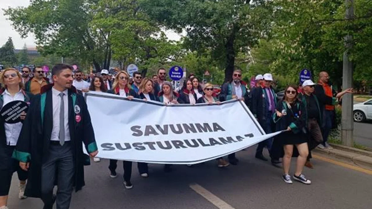 Avukatlardan ‘Büyük Savunma’ mitingi